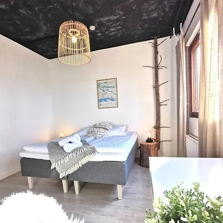 Aurora 4*