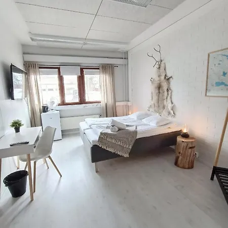 Goiglo & Hotel 4*